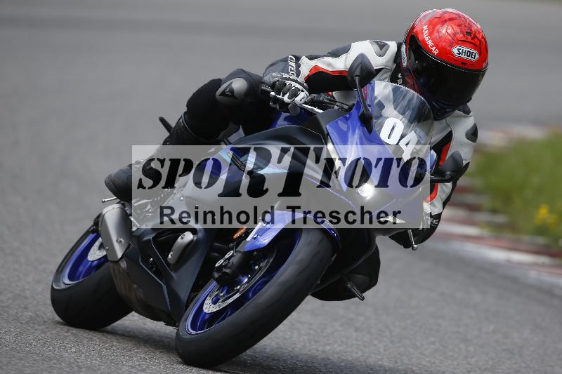 /Archiv-2024/29 12.06.2024 MOTO.CH Track Day ADR/Gruppe gelb/04